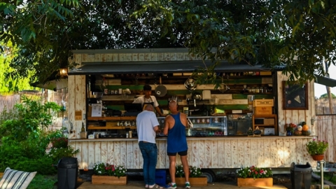 קפה עם – עגלת קפה בגבעת ח”ן2.jpg